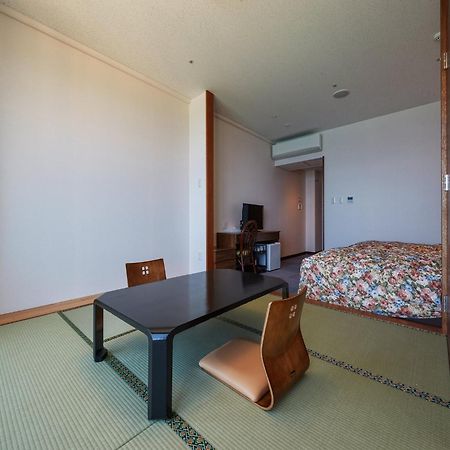 Hotel Miyuki Beach Onna Ngoại thất bức ảnh
