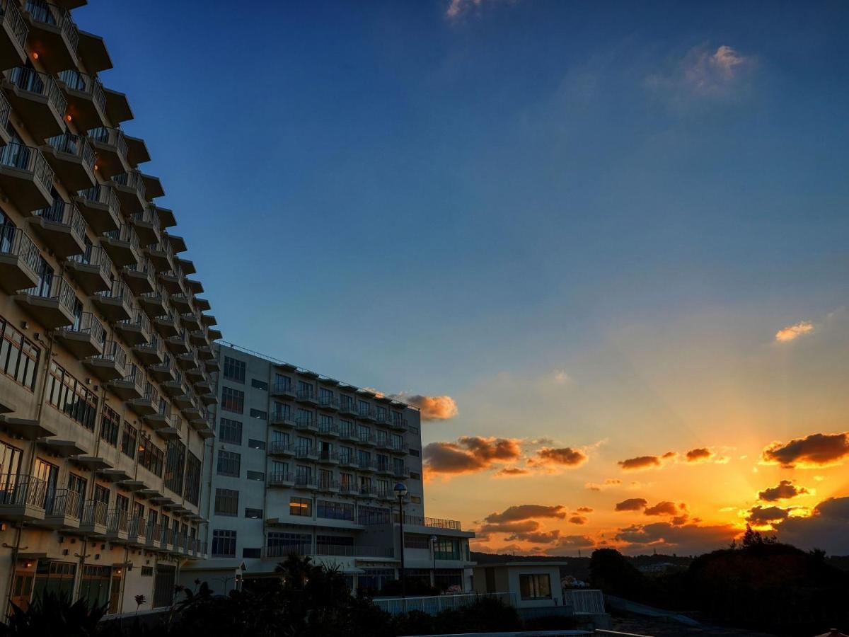 Hotel Miyuki Beach Onna Ngoại thất bức ảnh